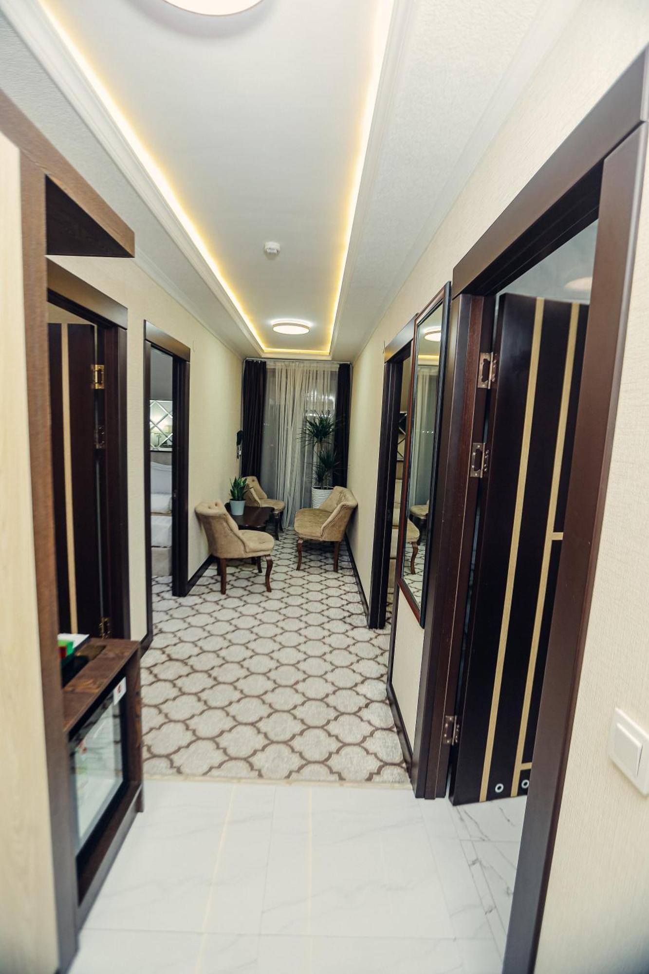 Royal Grand Hotel, Turkistan 外观 照片